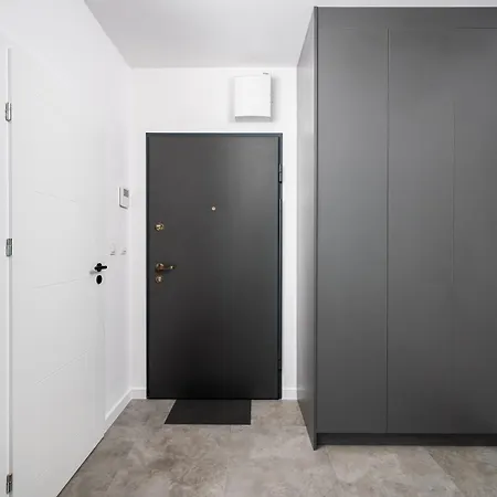 High Wilanow Modern Apartment