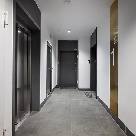 High Wilanow Modern Apartment Warsaw